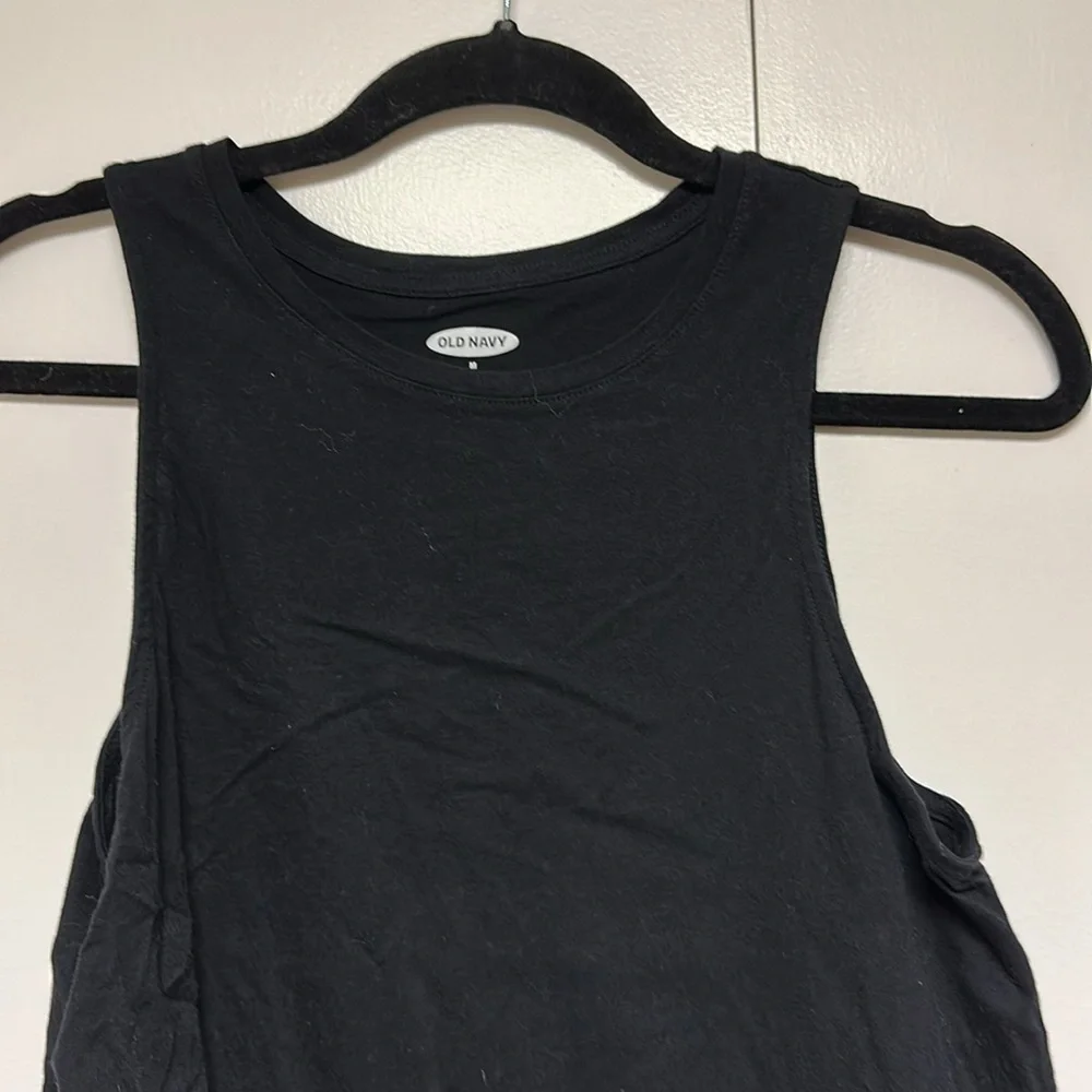 EUC Old Navy blank tank sz medium - Picture 2 of 3